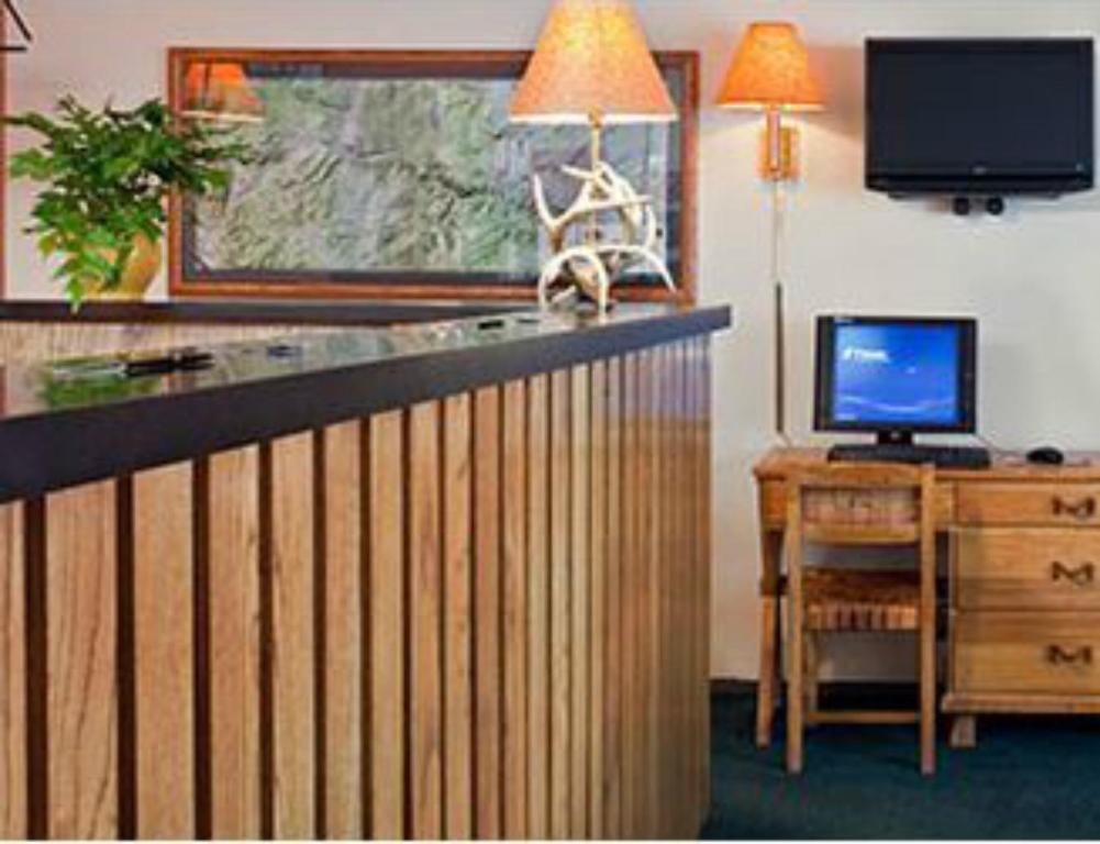 Branding Iron Motel Chama 外观 照片